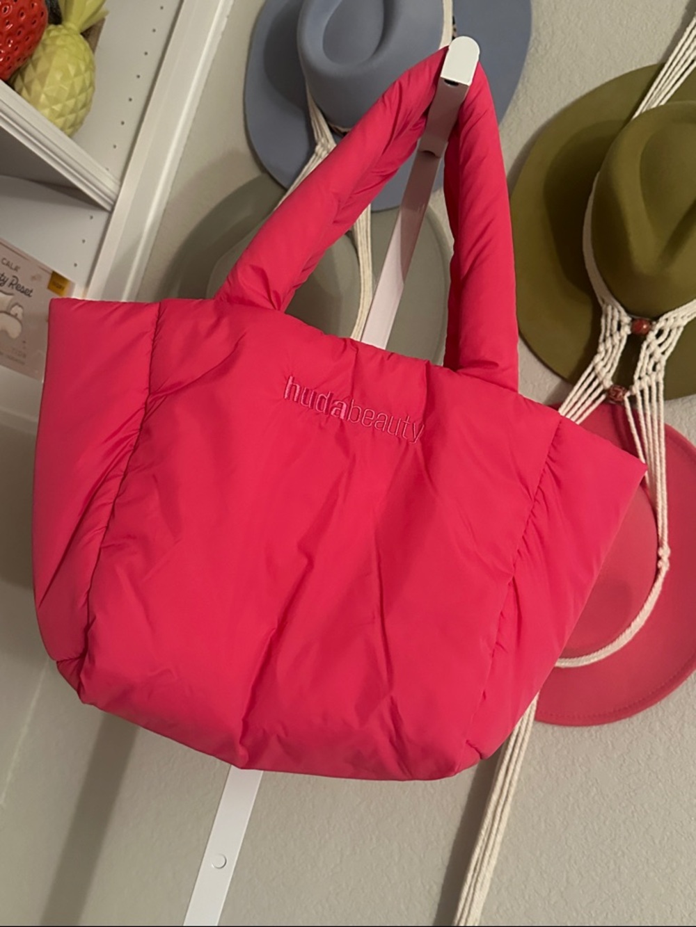 HUDA BEAUTY Hot Pink Quilted - Puffer Tote - Picture 3 of 7